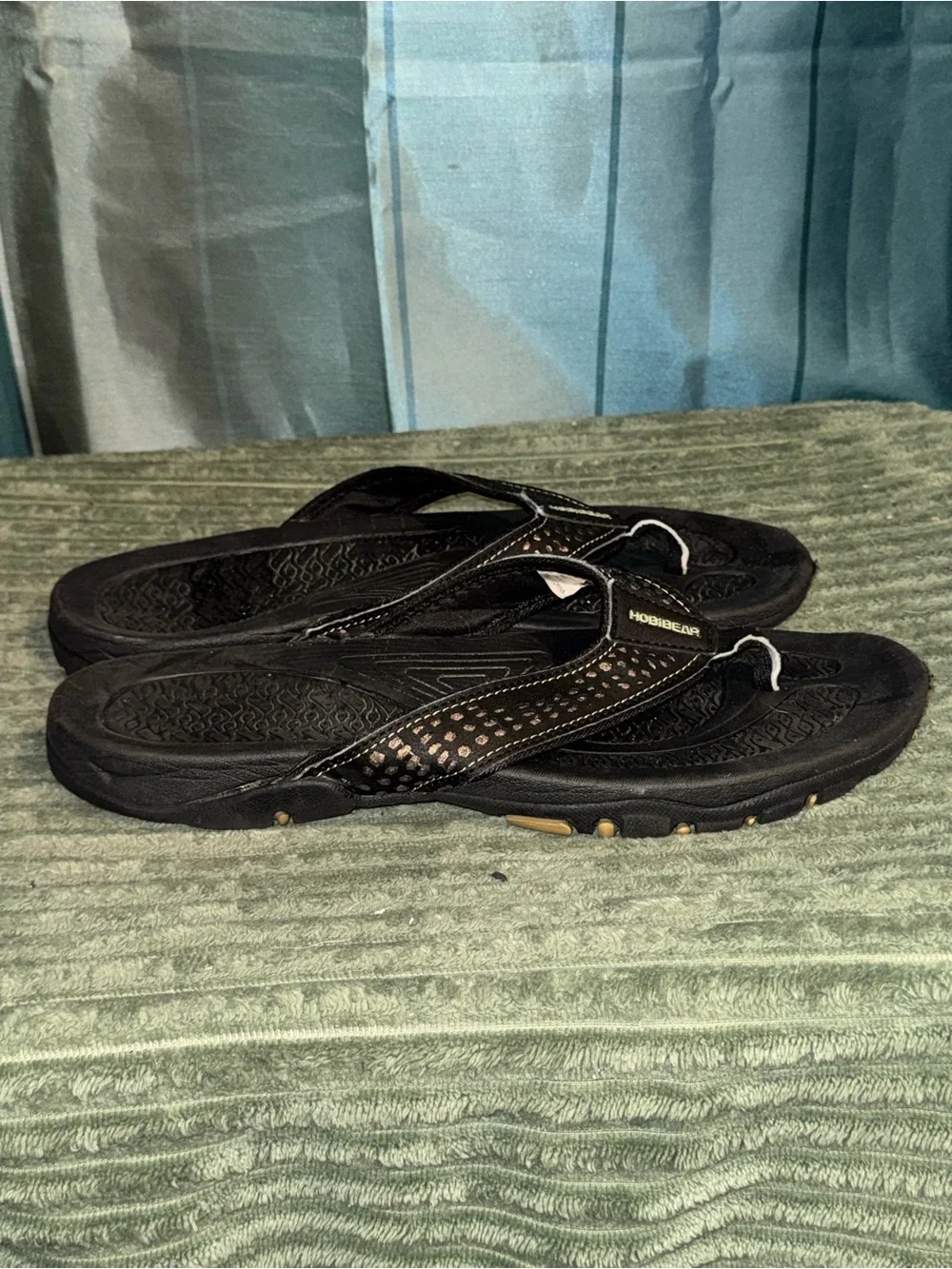 Horizon Men's Black Flip-Flop Sandals with Cushioned Footbed